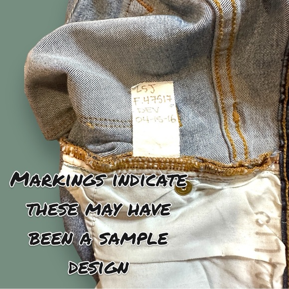 🎉HP🎉 NWOT FRAME Distressed Le Skinny De Jeanne in Laurel Wash. Size 27 - Picture 13 of 16